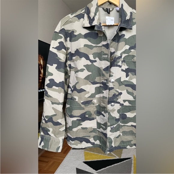 New with tag army print jeans jacket - Picture 6 of 8